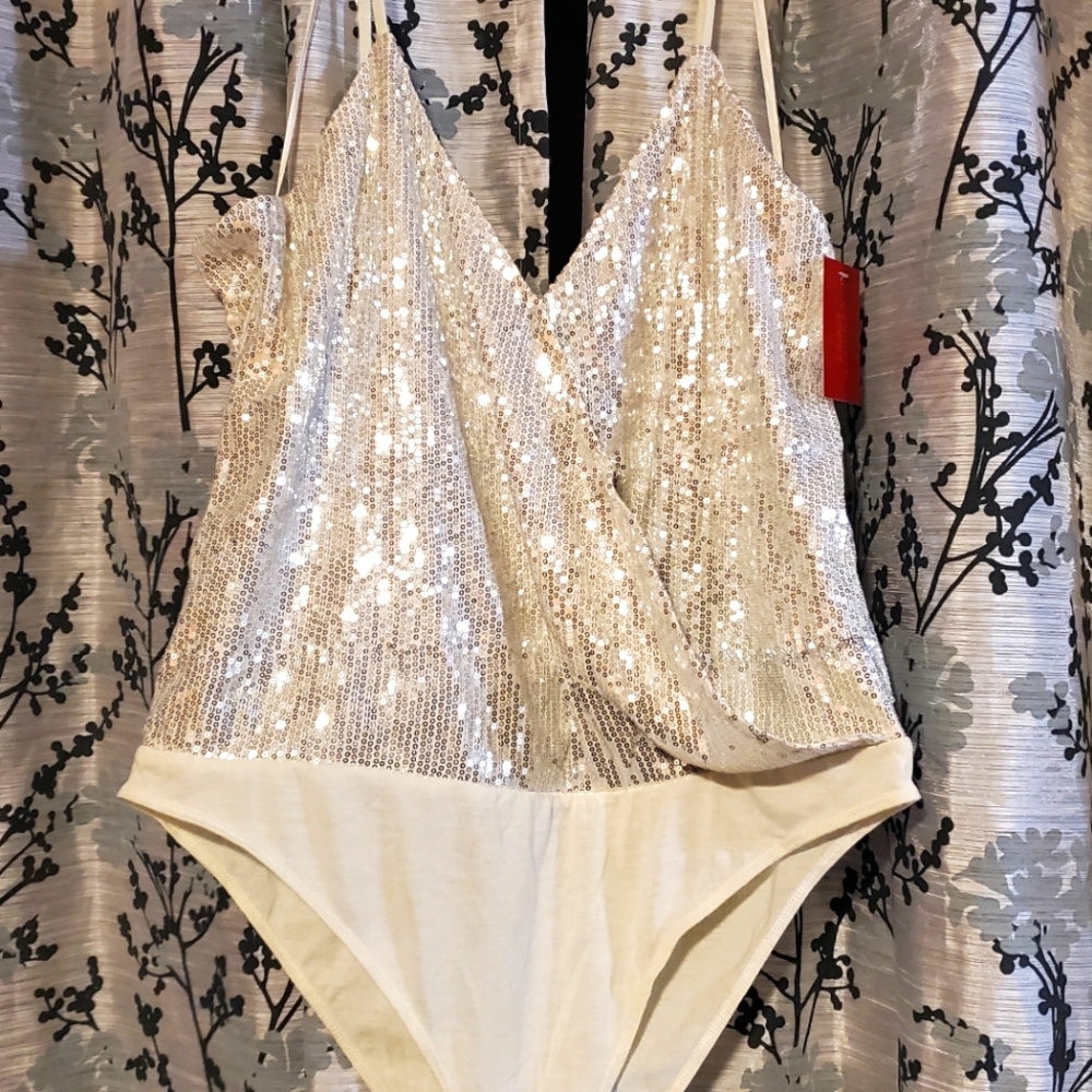 Jennifer Lopez Bodysuit White with sequins women's size XXL NWT